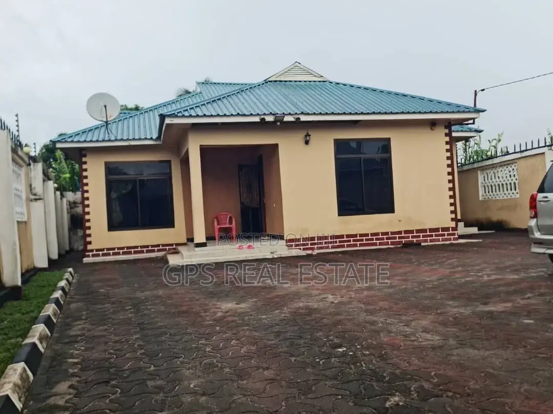 5bdrm House in Mbagala Mzambarauni, Temeke for sale