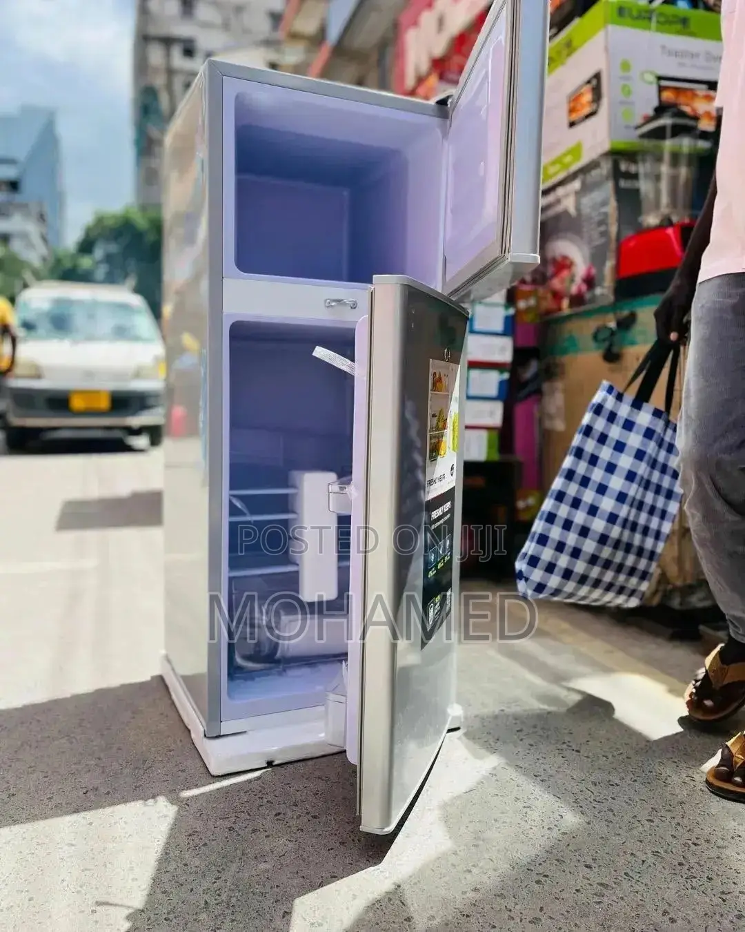 Mr UK Fridge/Friji 140L