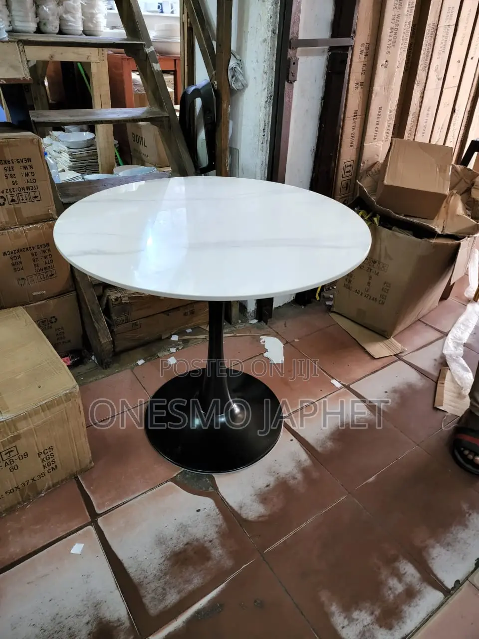 Round Table