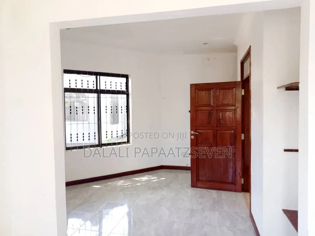 2bdrm Apartment in Dalalipapaatzseven, Kinondoni for rent