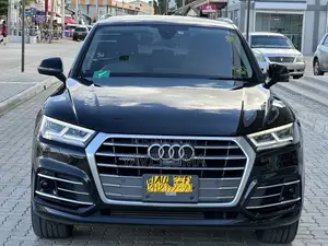Audi Q5 2017 Black