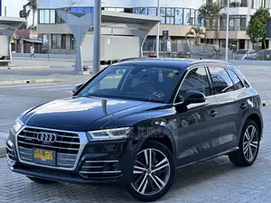 Audi Q5 2017 Black