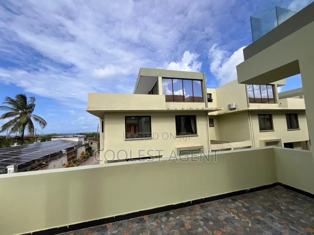 Furnished 5bdrm Villa in Masaki, Kinondoni for rent