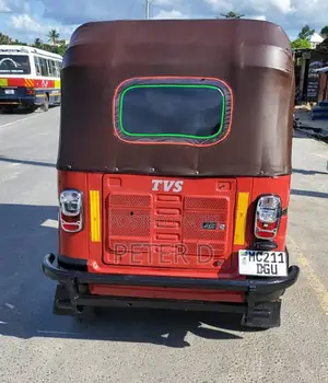TVS King Cargo 2023 Red