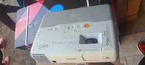 EPSON Projector Eb-93h