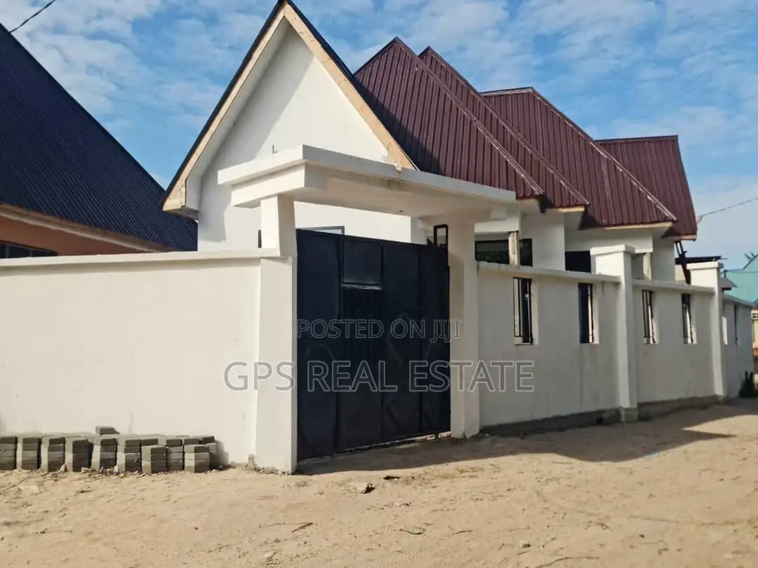 3bdrm House in Mbagala Saku Ilulu, Temeke for sale