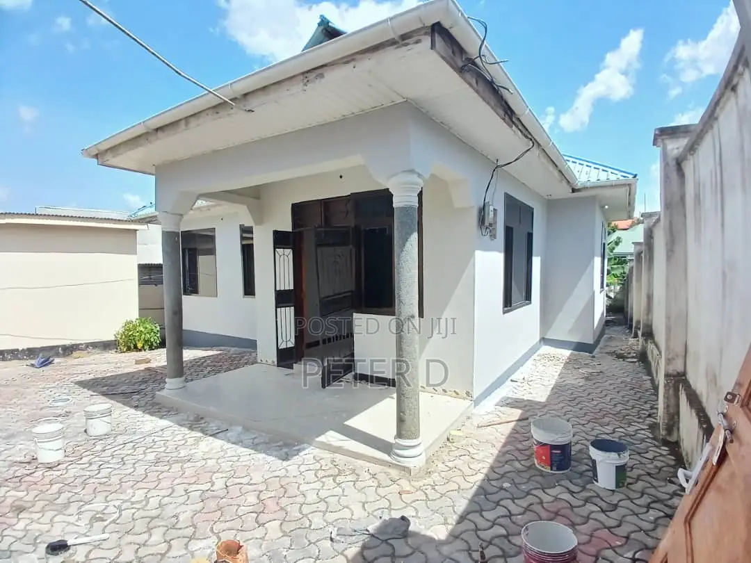 3bdrm House in Mbezi for sale