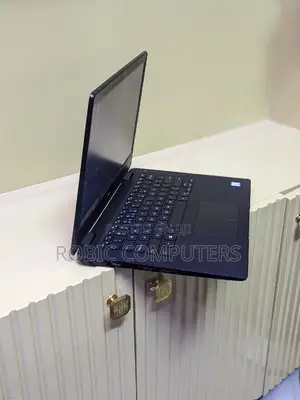 Laptop Dell Latitude 3400 8GB Intel Core I5 SSD 256GB