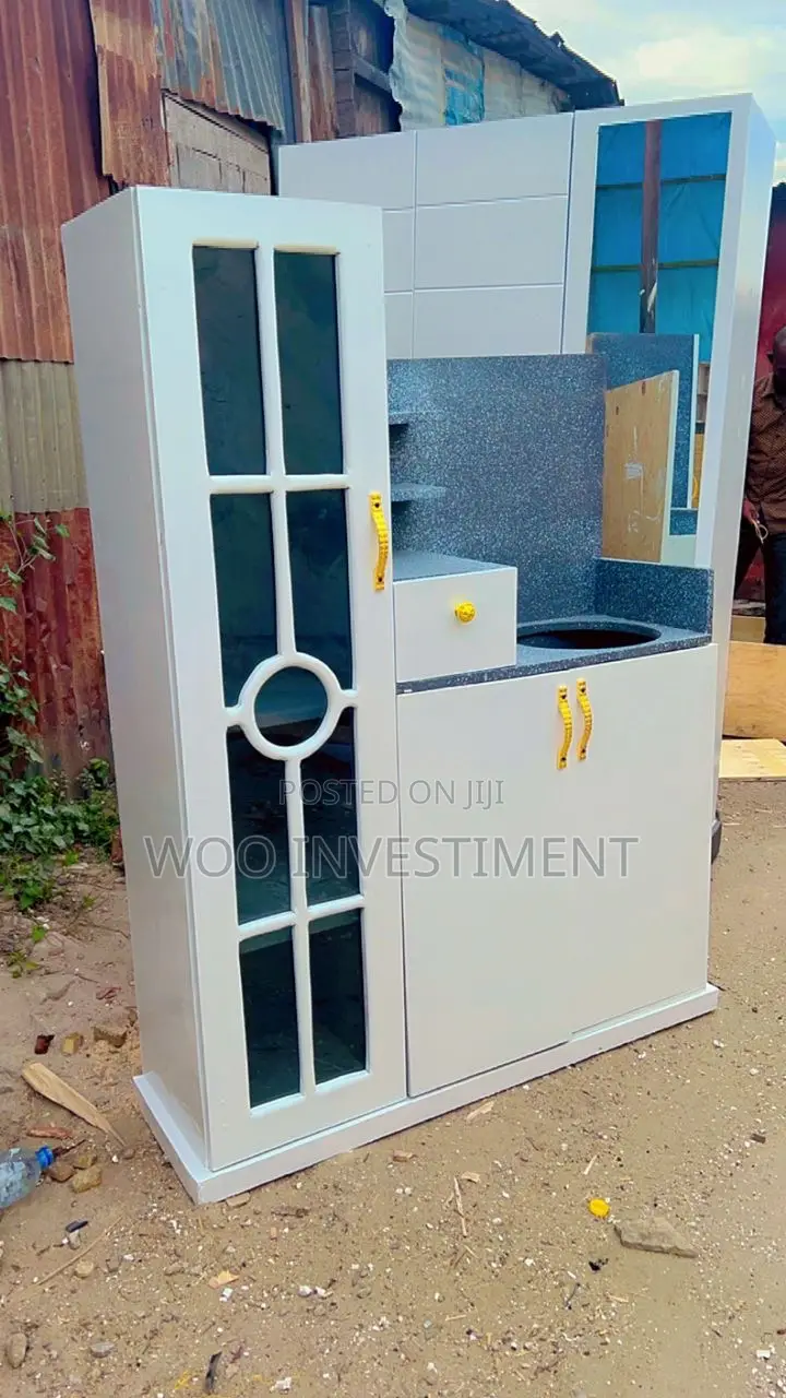 Kitchen Cabinets Mpya Clean Sana. Zinapatikana