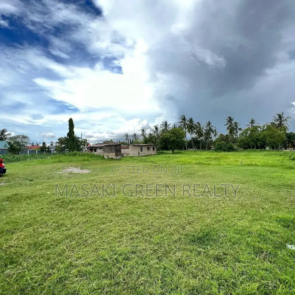 7050 SQM Plot for Sale at Kitunda