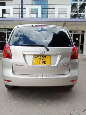 Toyota Corolla Spacio 2005 Gold