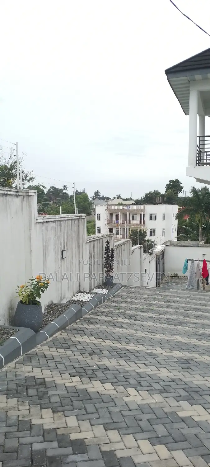 2bdrm Apartment in Dalalipapaatzseven, Kinondoni for rent