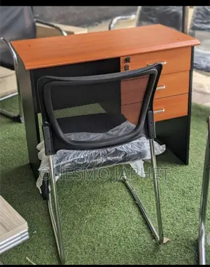 Vistaz Chair and Table