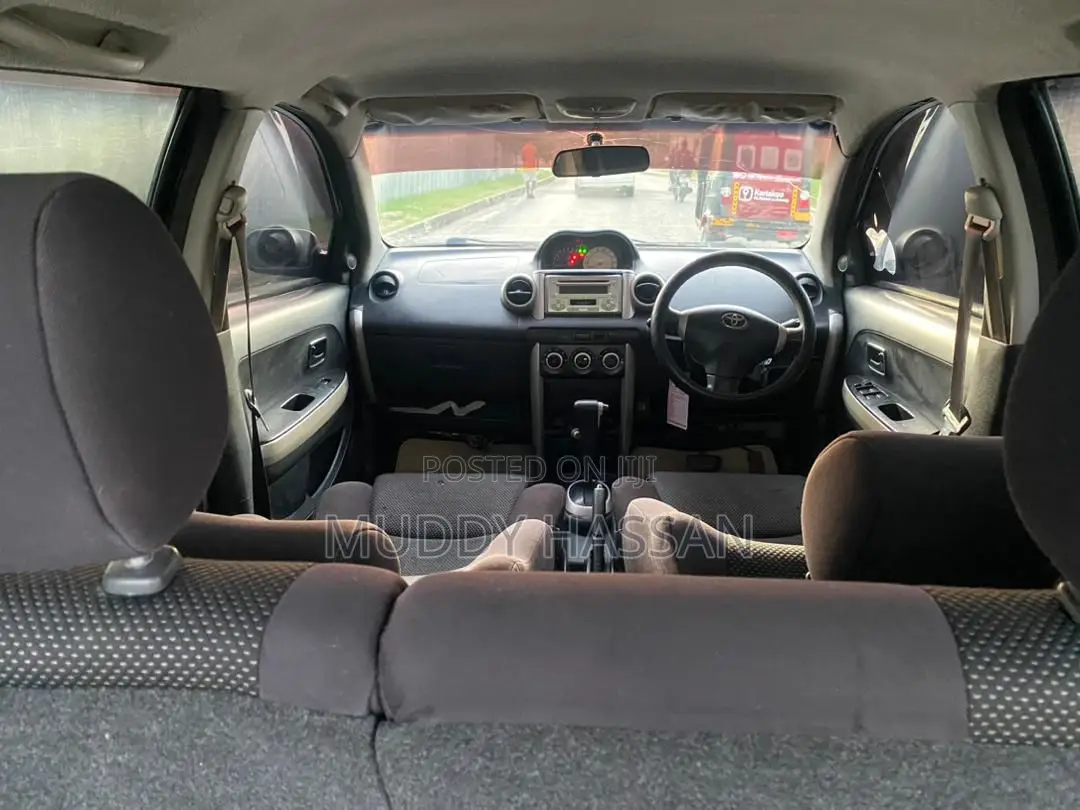 Toyota IST 2005 Black