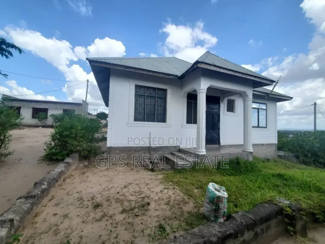 3bdrm House in Mbagala Saku Ilulu, Temeke for sale