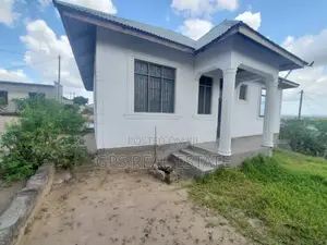 3bdrm House in Mbagala Saku Ilulu, Temeke for sale