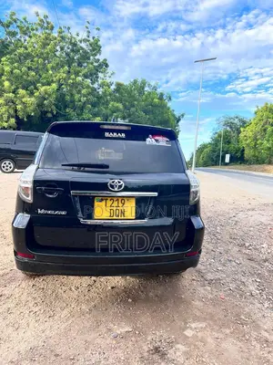 Toyota Vanguard 2011 Black