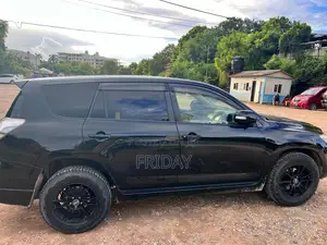 Toyota Vanguard 2011 Black