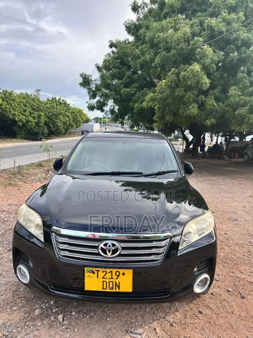 Toyota Vanguard 2011 Black