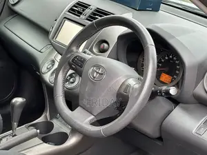 Toyota Vanguard 2011 Black