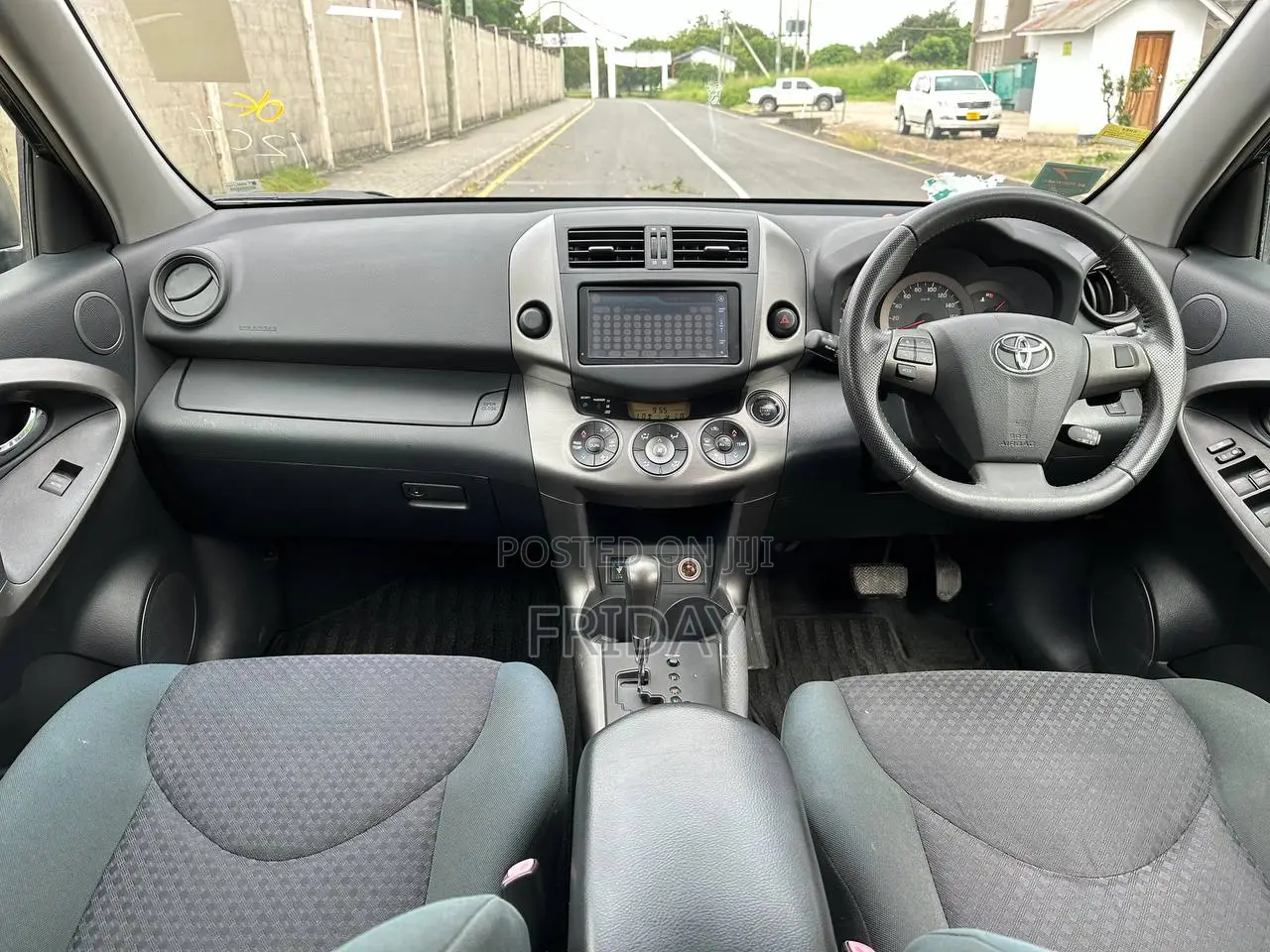 Toyota Vanguard 2011 Black