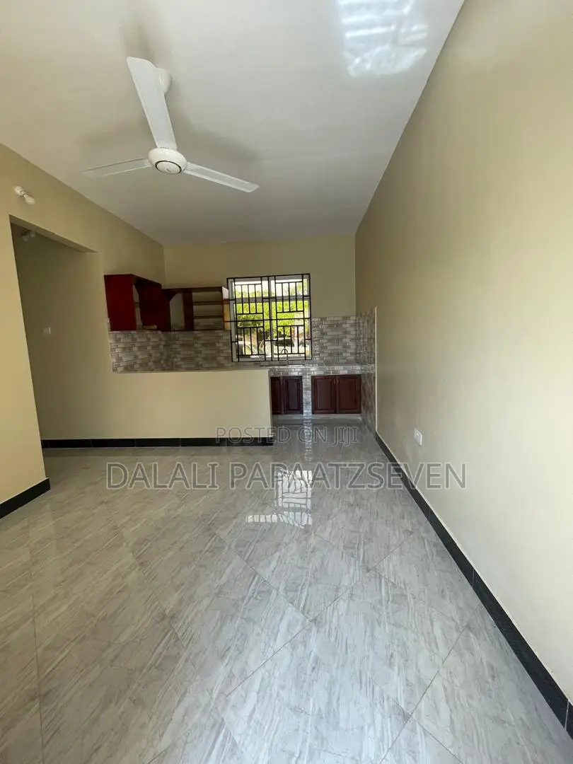 2bdrm Apartment in Dalalipapaatzseven, Mbezi Beach for rent