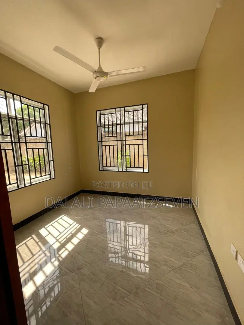 2bdrm Apartment in Dalalipapaatzseven, Mbezi Beach for rent