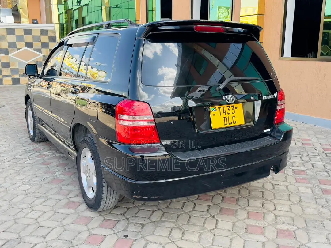 Toyota Kluger 2004 Black