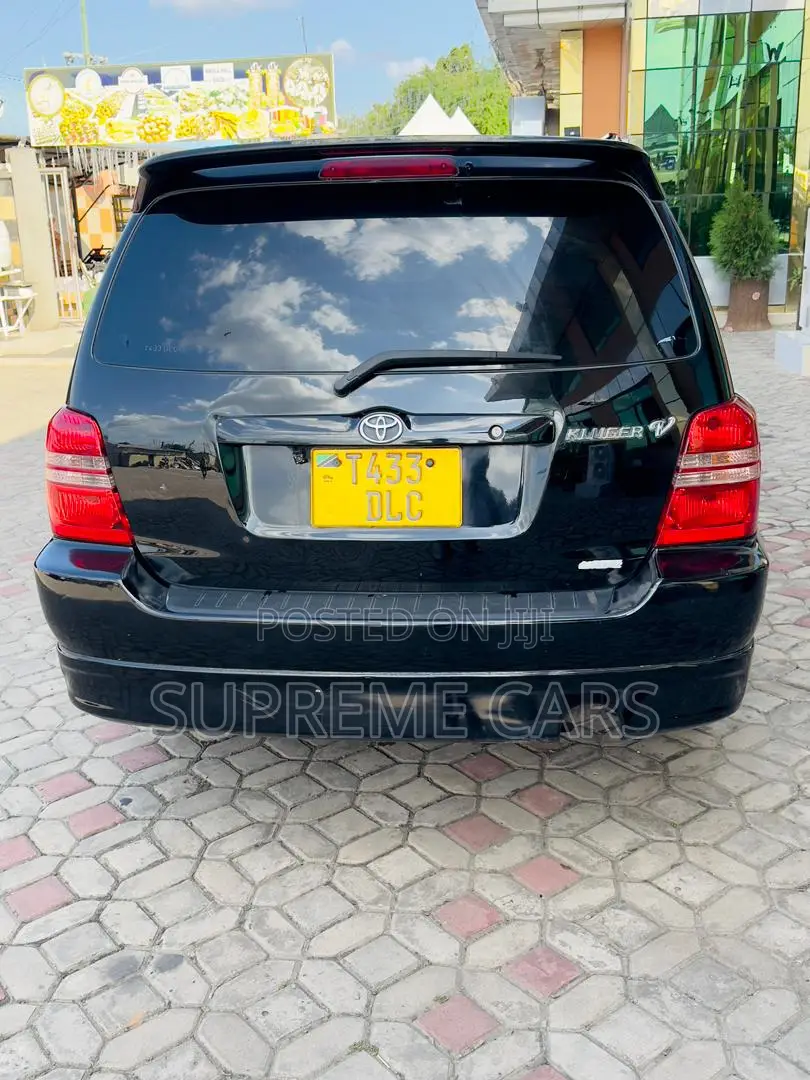 Toyota Kluger 2004 Black