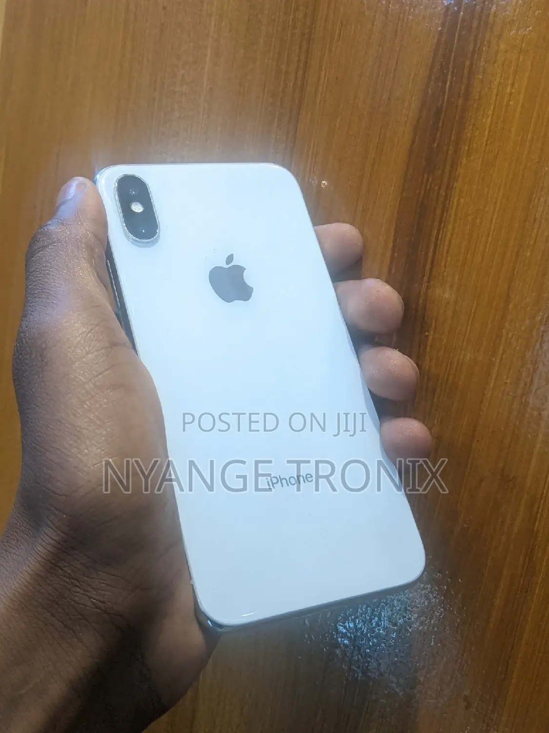 Apple iPhone X 64 GB White