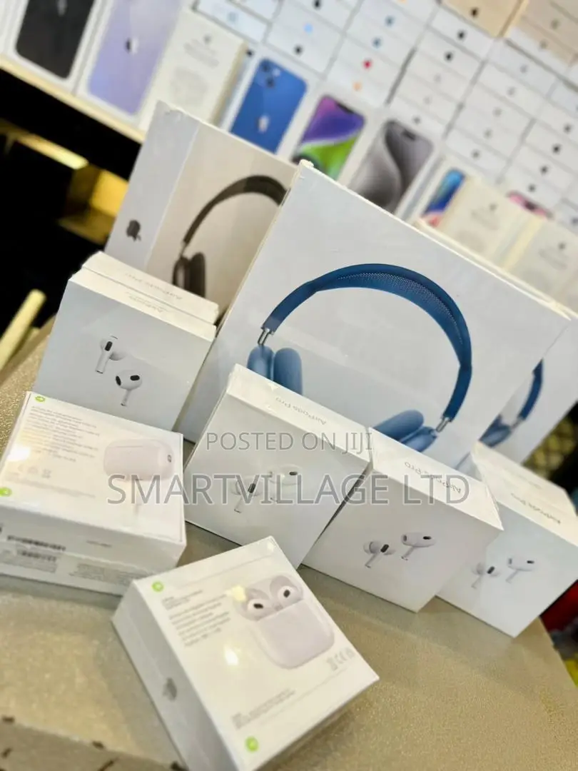 Airpods Max and Airpods 3