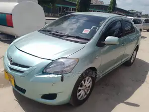 Toyota Belta 2007 Blue