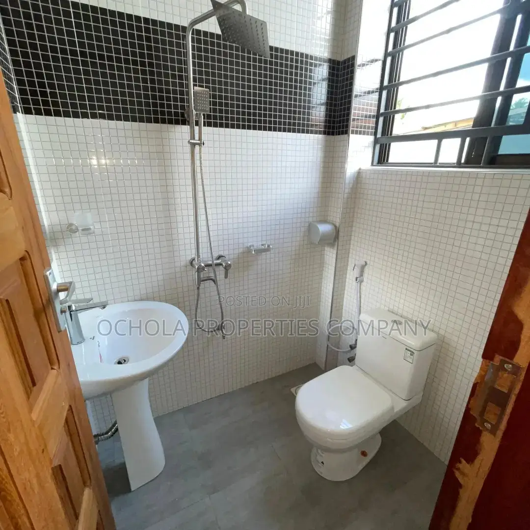3bdrm House in Msasani for rent