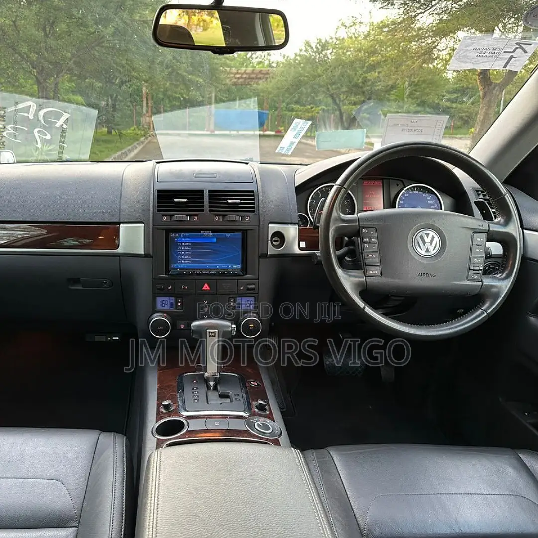 Volkswagen Touareg 2008 White