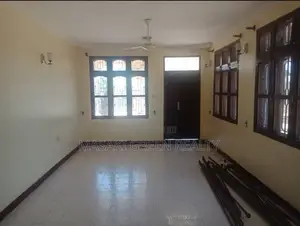 6bdrm House in Mbweni Estate, Kinondoni for sale