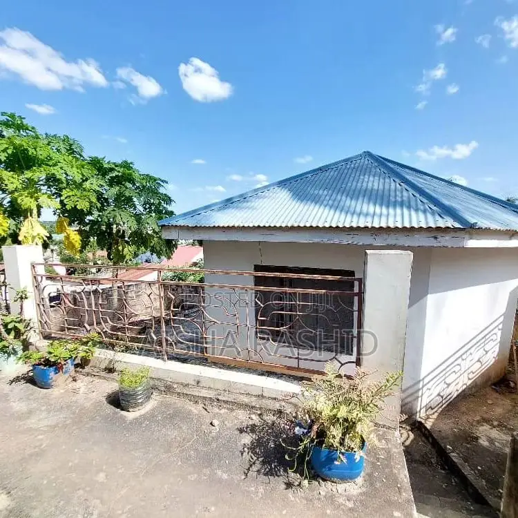 1bdrm Apartment in Kimara for rent