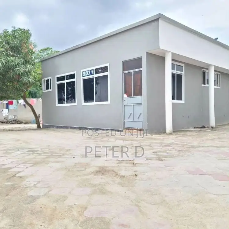 1bdrm Shared Apartment in Kimara for rent