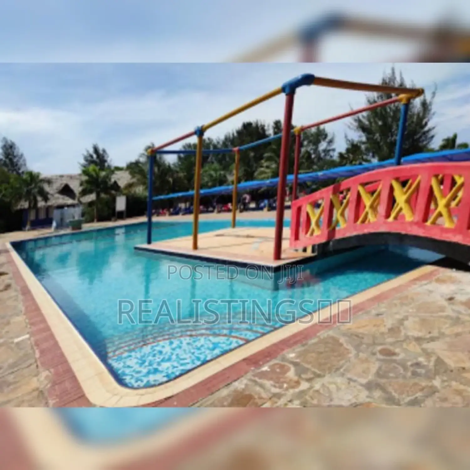 Kigamboni: 4 Star Operating Beach Hotel Inauzwa - Dar