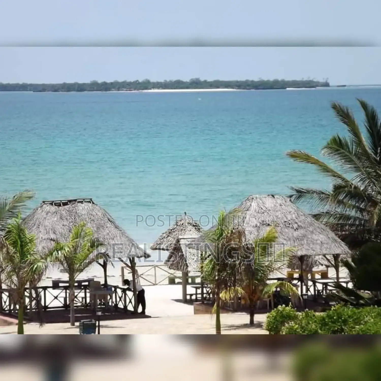 Kigamboni: 4 Star Operating Beach Hotel Inauzwa - Dar