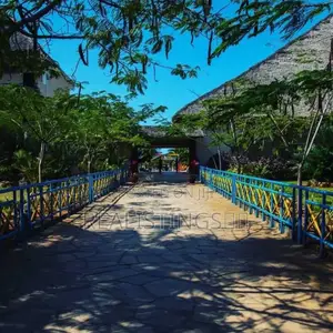 Kigamboni: 4 Star Operating Beach Hotel Inauzwa - Dar