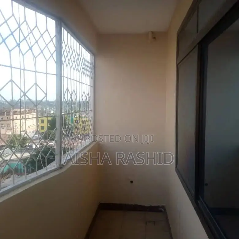 3bdrm Apartment in Kimara for rent