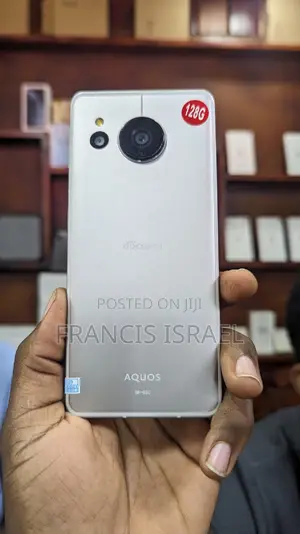 Sharp Aquos sense7 128 GB Silver