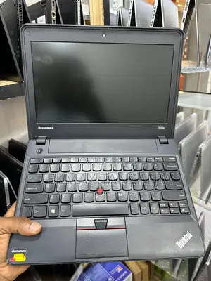 Laptop Lenovo ThinkPad X131e 4GB Intel Core 2 Duo HDD 320GB