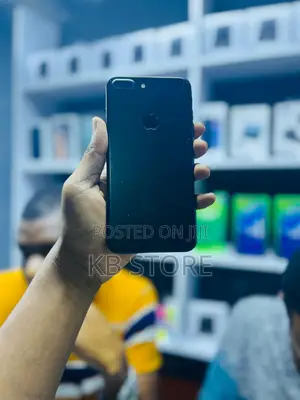 Apple iPhone 7 Plus 32 GB Black