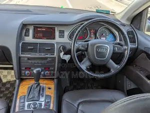 Audi Q7 2011 Black