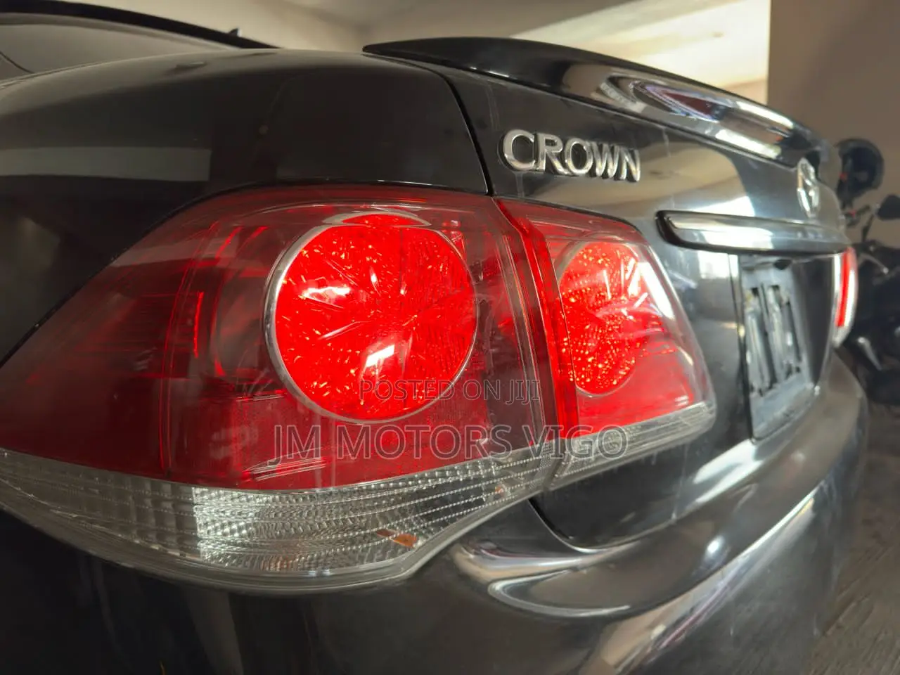 Toyota Crown 2011 Black