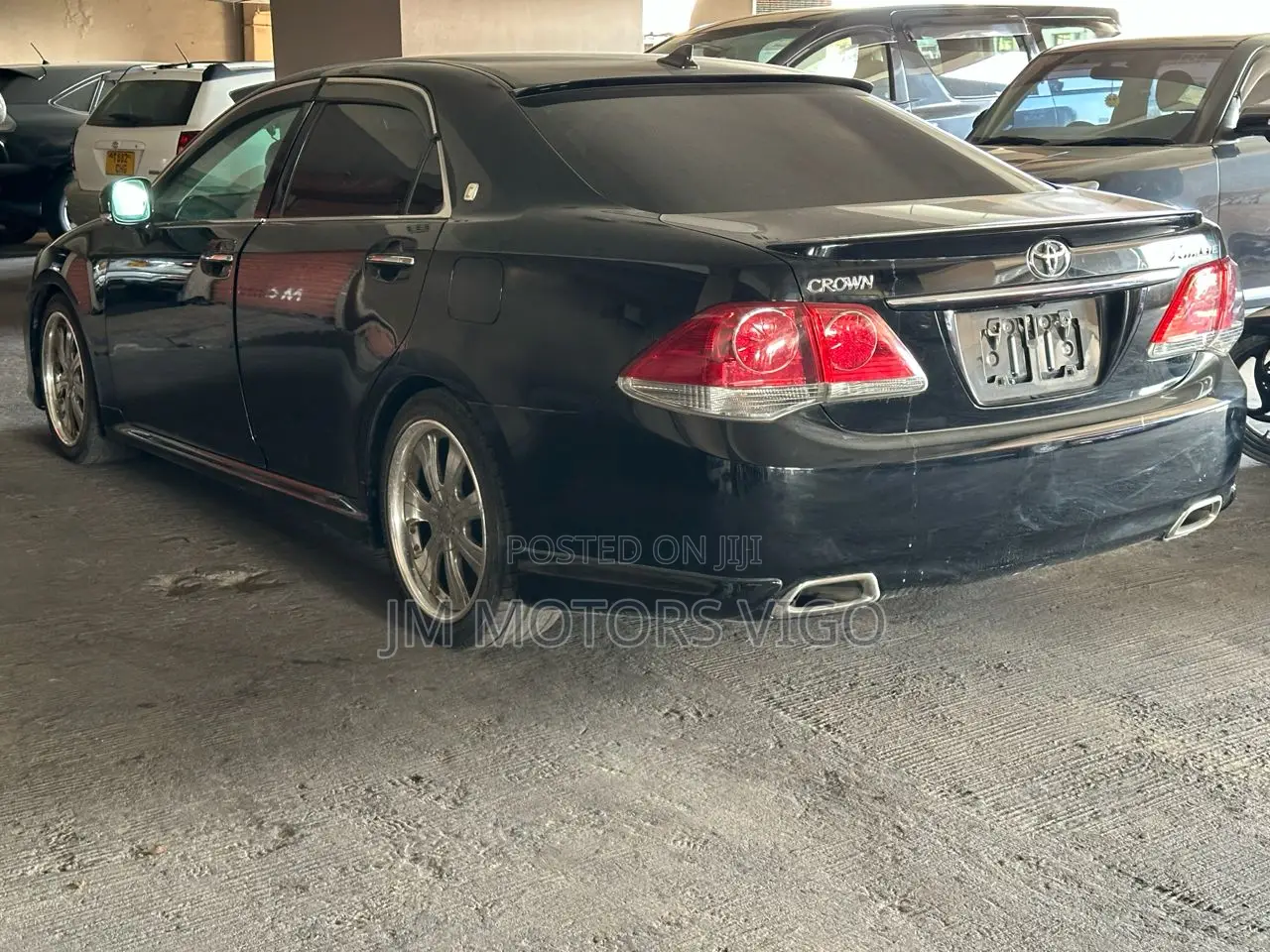 Toyota Crown 2011 Black