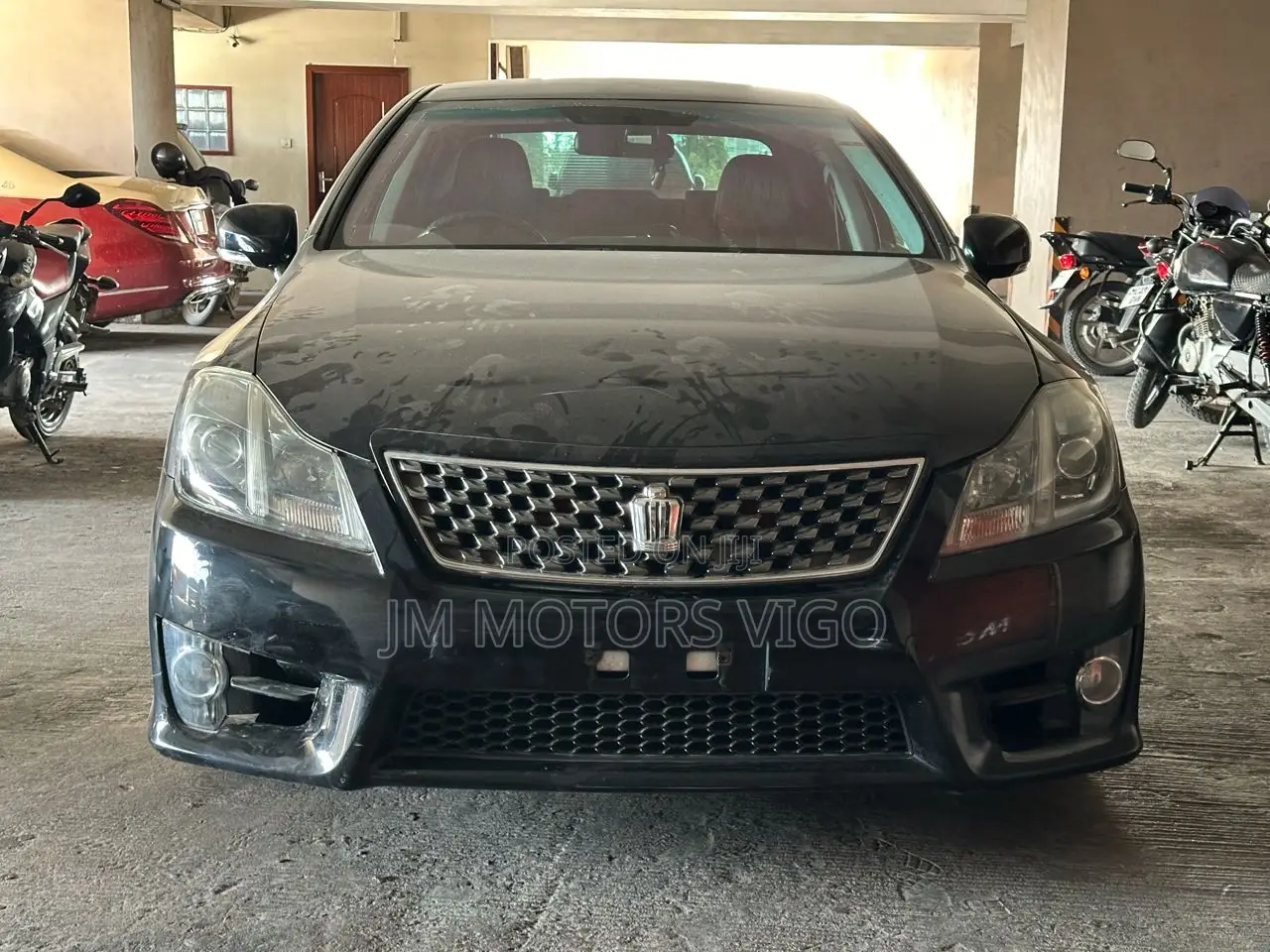 Toyota Crown 2011 Black