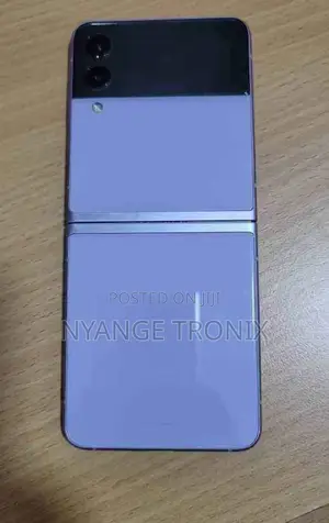 New Samsung Galaxy Z Flip 3 256 GB