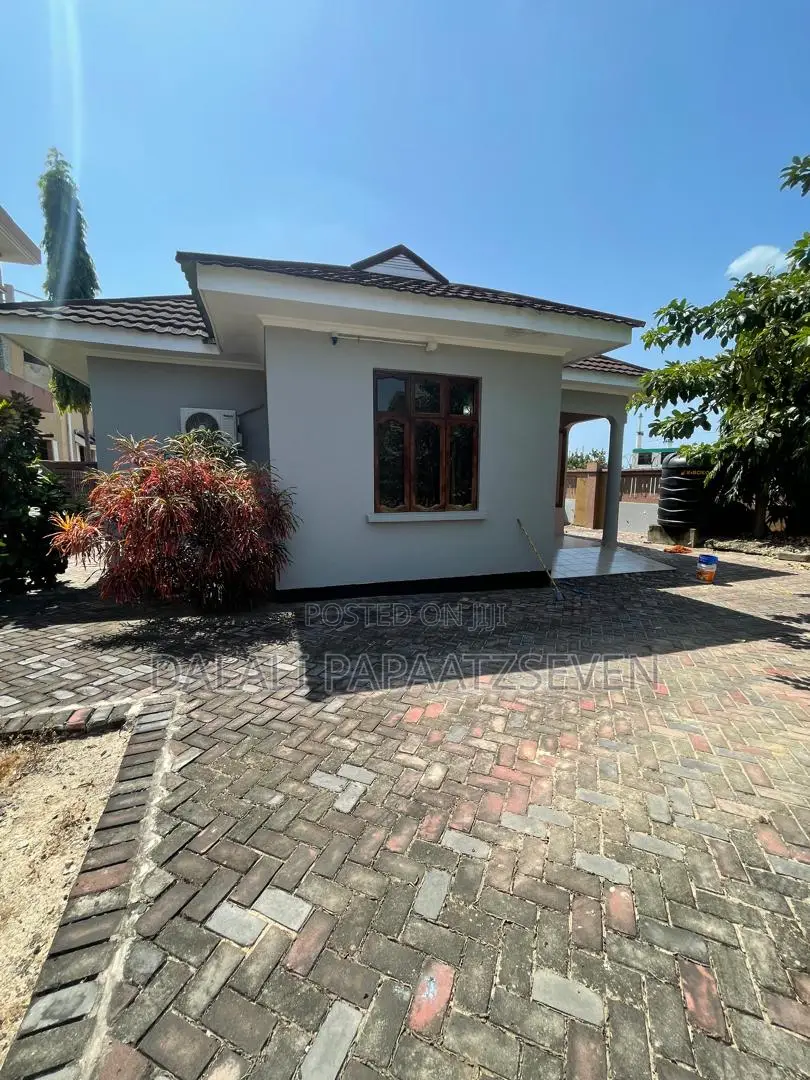 2bdrm House in Dalalipapaatzseven, Kinondoni for rent